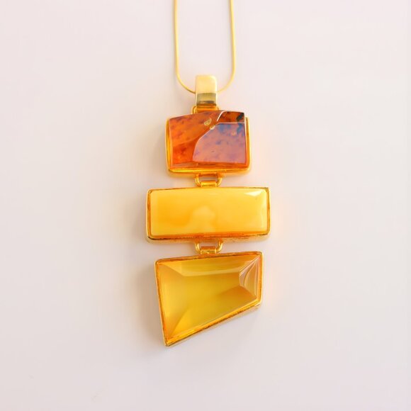 Baltic Amber Pendant Necklace 14lK Gold Plated Sterling Silver - Picture 3 of 7